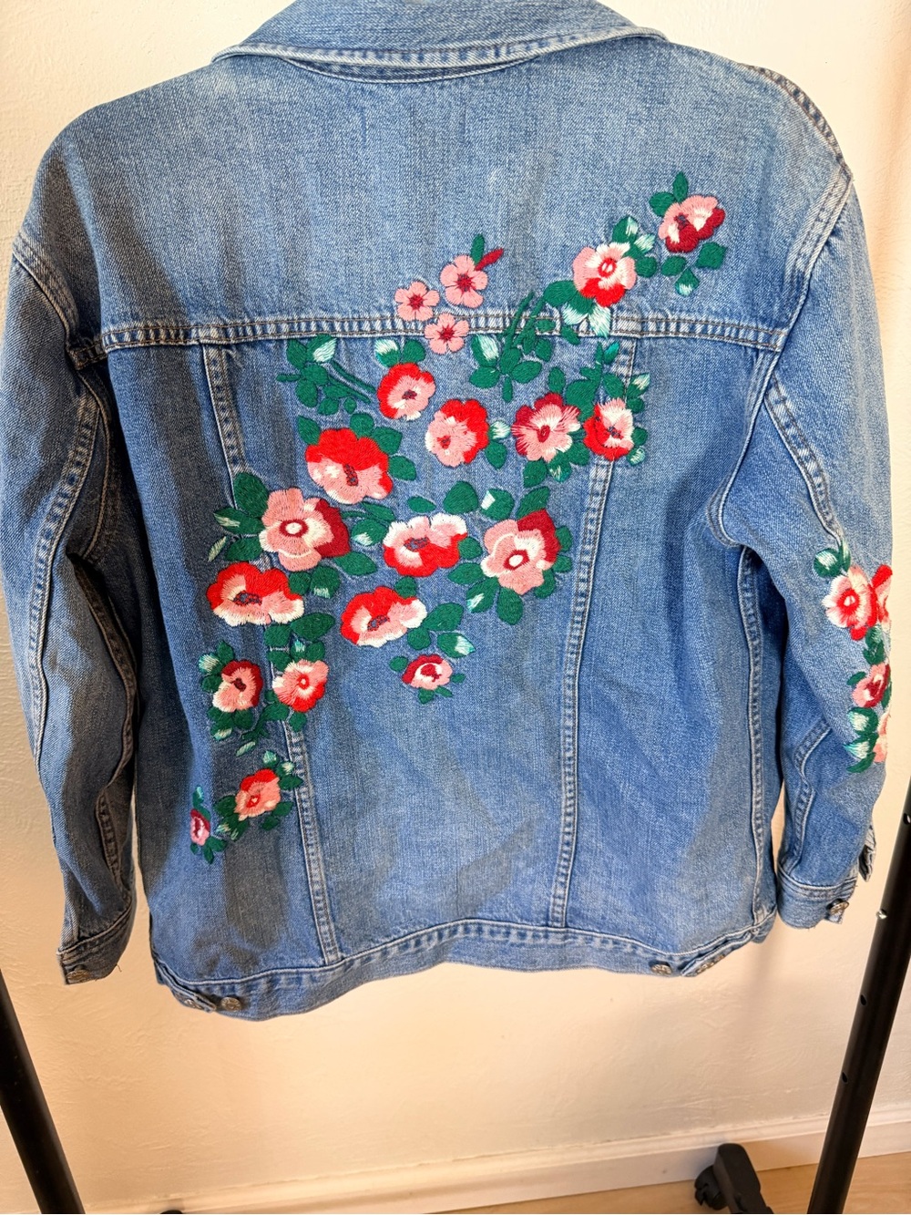 Madewell Light Blue Denim Jacket with Pink & Green Floral Embroidery - Picture 2 of 4